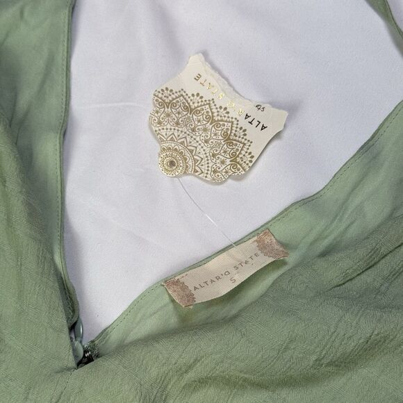 Altar'd State Shorts Jumpsuit Romper Sage Green Small NWT - Picture 2 of 9